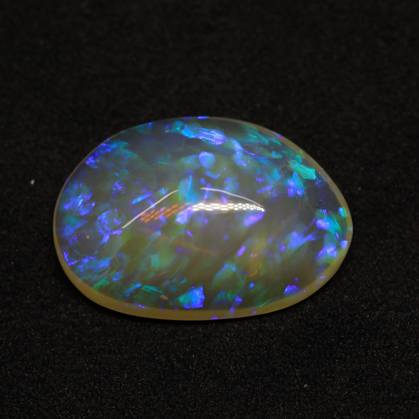 Crystal Opal From Lightning Ridge, Australia
