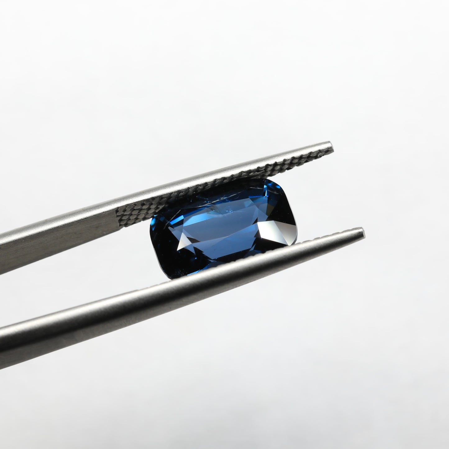 Cobalt Blue Spinel Unheated AIG Certified From Myanmar, Burma
