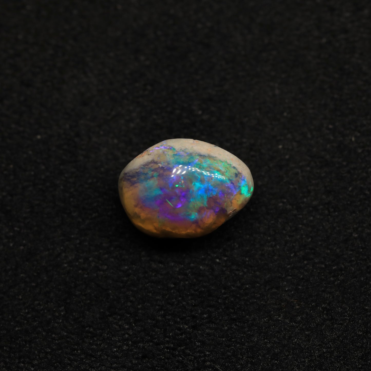 Crystal Opal From Lightning Ridge, Australia