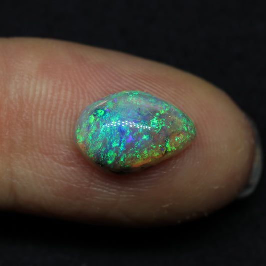 Crystal Opal From Lightning Ridge, Australia
