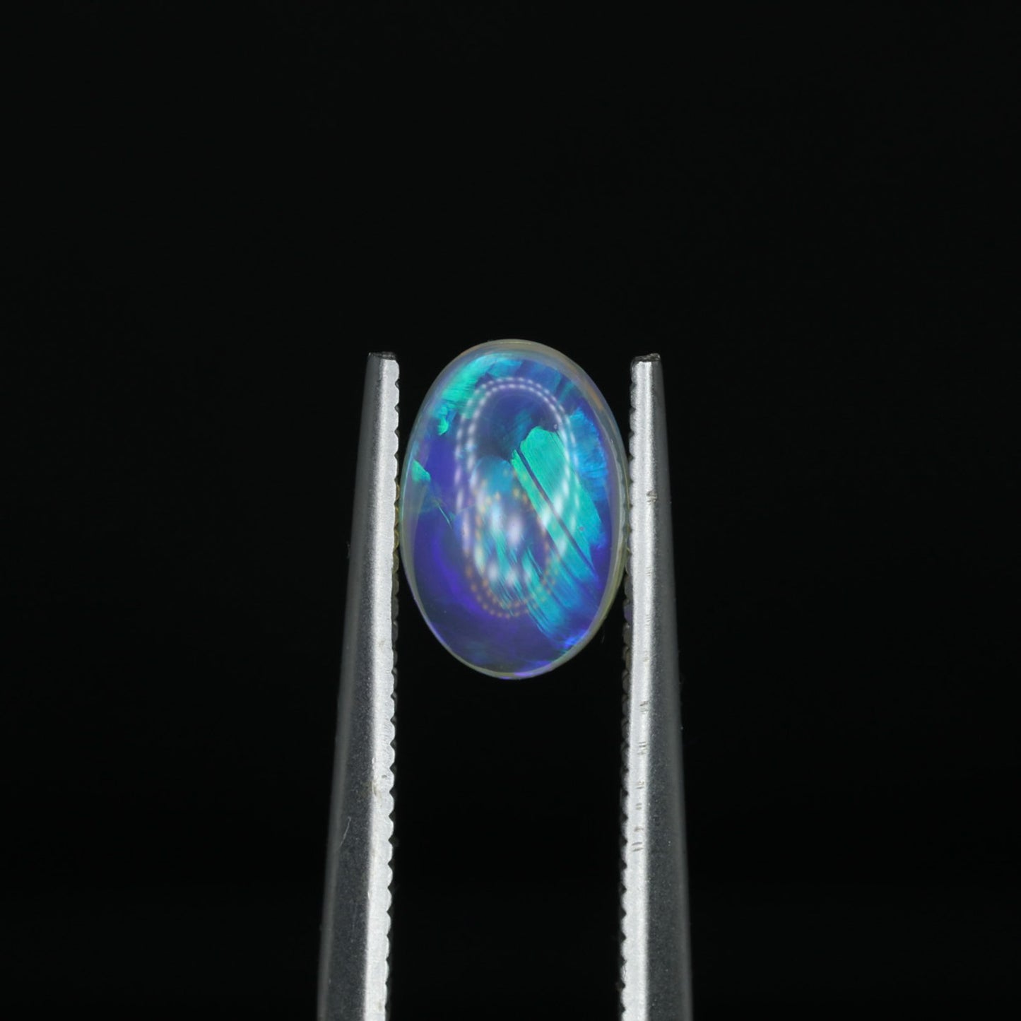 Unique double sided VVS Crystal Opal From Lightning Ridge, Australia