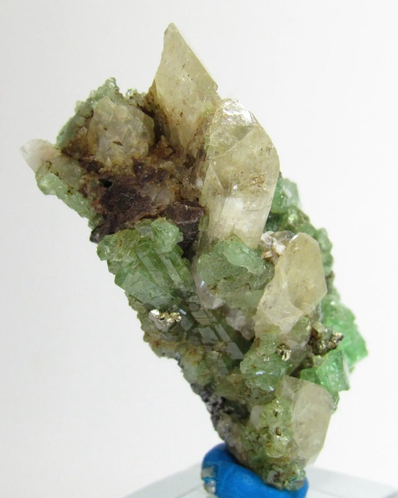 Exquisite Masterpiece Tsavorite Grossular Garnet With Diopside From Tanzania